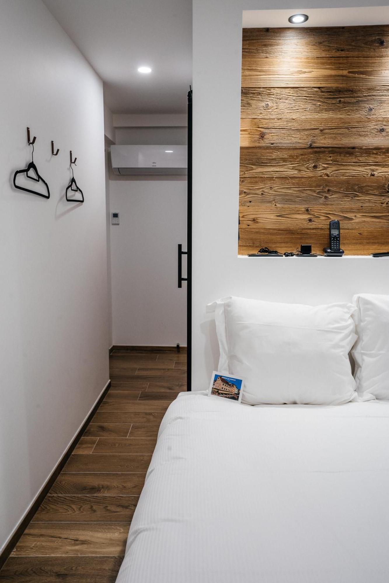 Auberge Du Lyonnais Анси Экстерьер фото