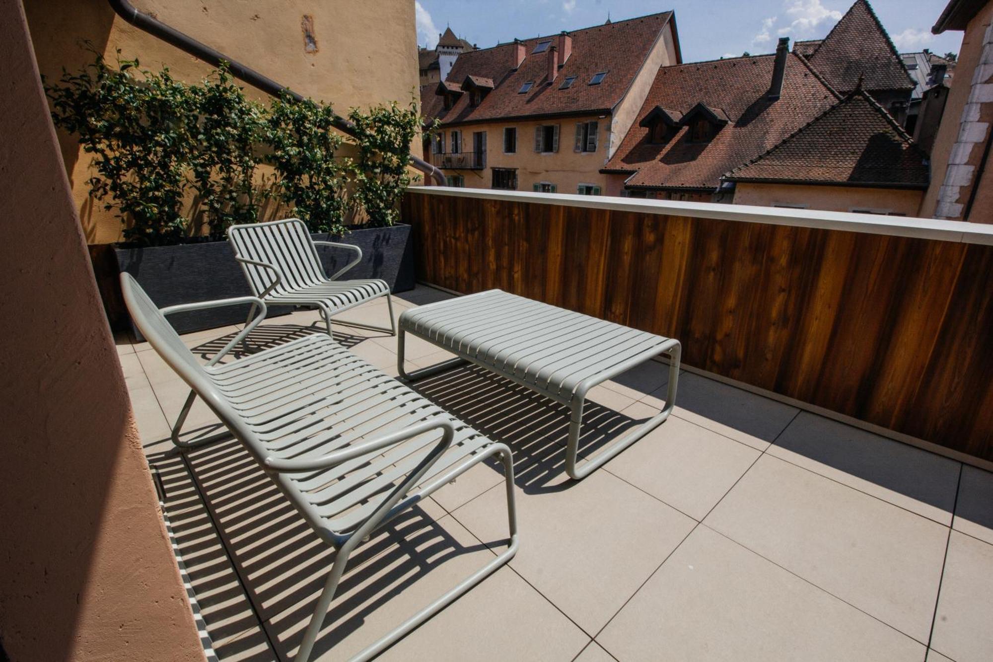 Auberge Du Lyonnais Анси Экстерьер фото
